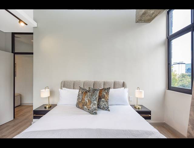 1 BEDROOM APARTMENT FOR SALE IN SANDOWN